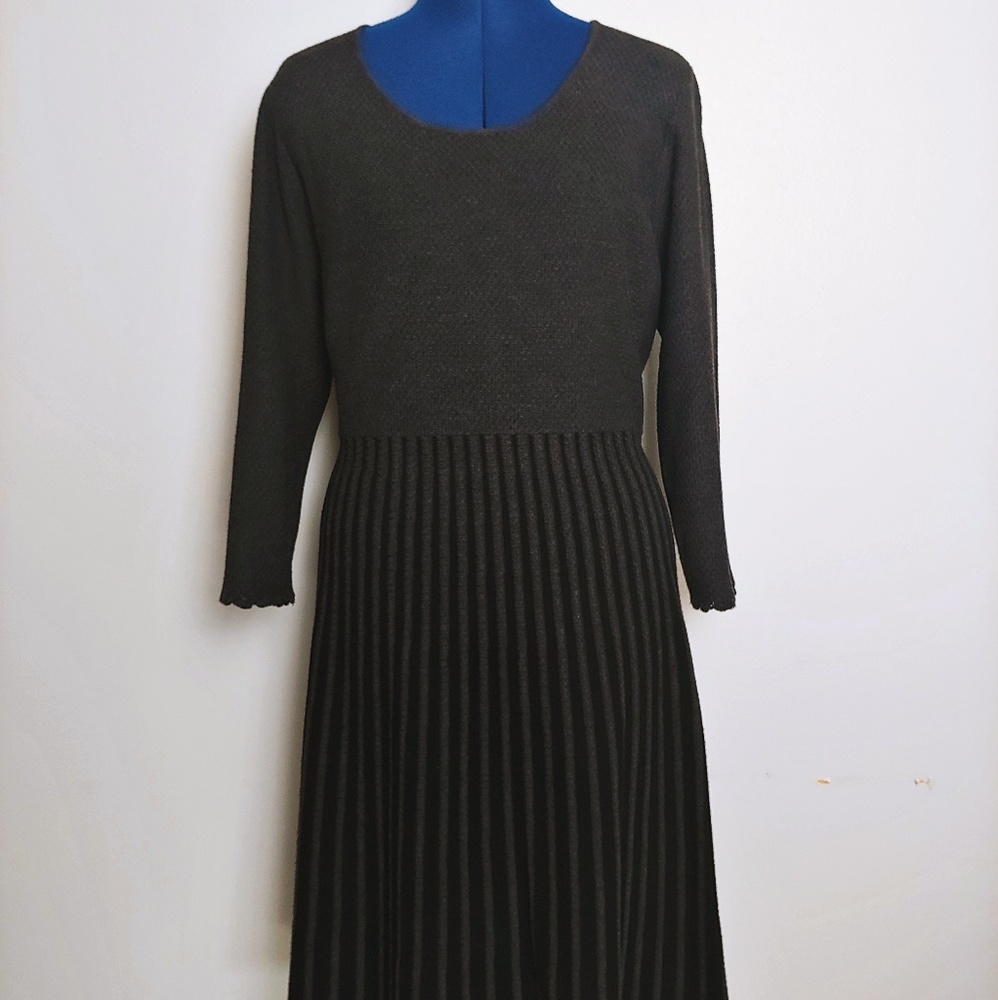 👗Calvin Klein Dark Grey Sweater Dress